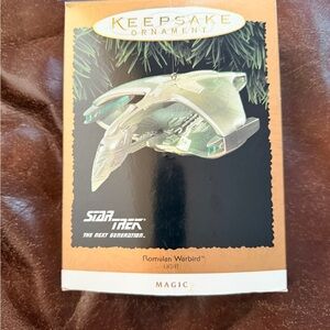 Hallmark Keepsake Ornament - Star Trek Romulan Warbird in Green and Silver